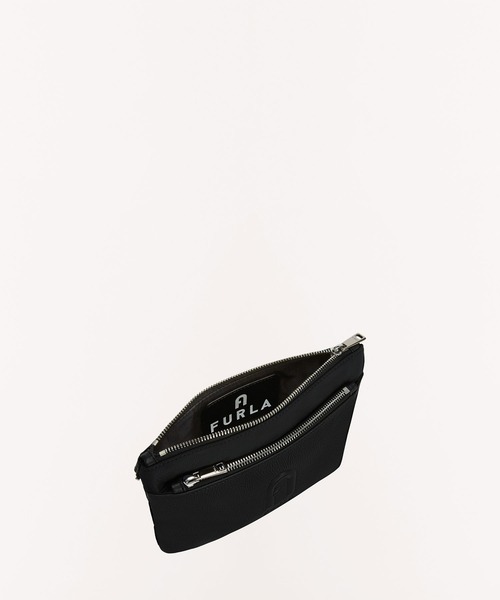 FURLA(フルラ)の「MAN URBAN CROSSBODY POUCH(ショルダーバッグ・メンズ・ブラック・ONE SIZE)」の8枚目の写真