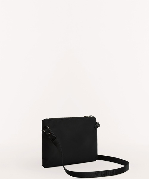 FURLA(フルラ)の「MAN URBAN CROSSBODY POUCH(ショルダーバッグ・メンズ・ブラック・ONE SIZE)」の7枚目の写真