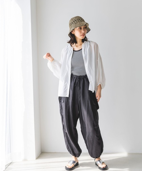 niko and...(ニコアンド)の「スーピマ2WAYタンクトップ(タンクトップ・レディース・アイボリー/オフホワイト/グリーン/チャコール/オレンジ/ラベンダー/ライトベージュ/セージグリーン/イエロー/モカ/ライトグリーン・SMALL/LARGE/MEDIUM)」の12枚目の写真