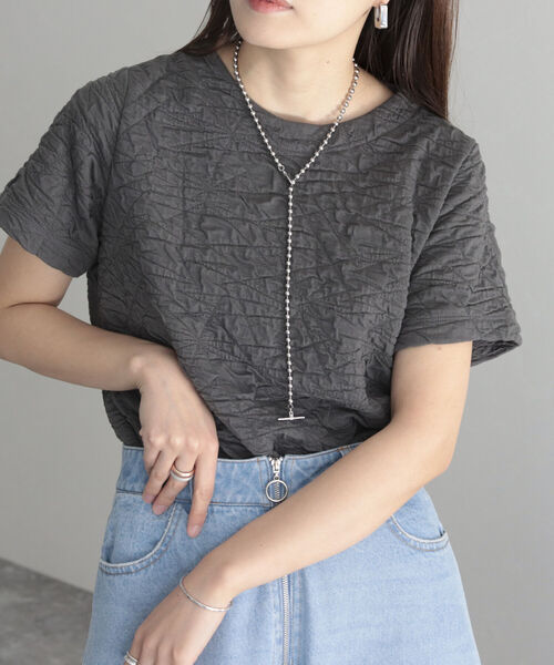 fredy emue（フレディエミュ）の「ポコポコカットジャガードプルオーバー（Tシャツ/カットソー・レディース・チャコールグレー/オフホワイト・38）」の4枚目の写真