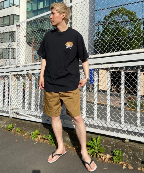 SANTA CRUZ(サンタクルーズ)の「【ムラサキスポーツ別注】SANTACRUZ/サンタクルーズ バックプリント クルーネックTシャツ/スクリ―ミングハンド 半袖Tシャツ MEEK OG SLASHER HAND S/S TEE 502232402(Tシャツ/カットソー・メンズ・ブラック/ホワイト/オレンジ・L/XL/M)」の8枚目の写真