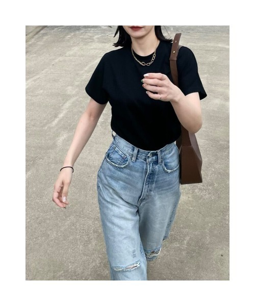 OWLLIDA apartment.(オルリダアパートメント)の「シンプルTシャツ(Tシャツ/カットソー・レディース・ホワイト/ブラック・FREE)」の1枚目の写真