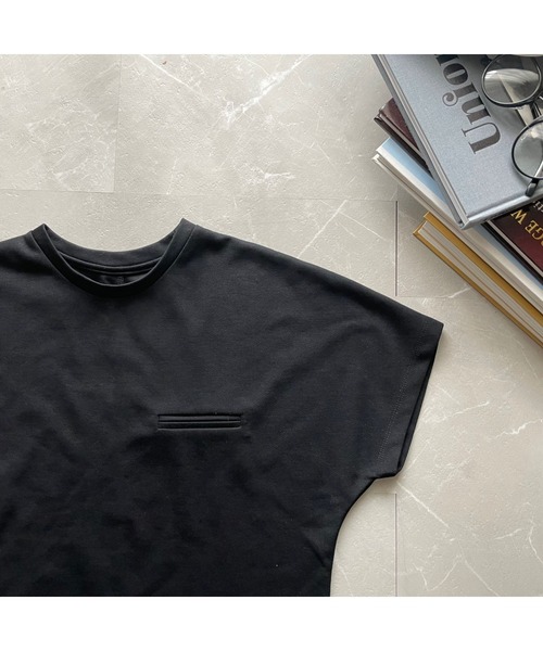 OWLLIDA apartment.(オルリダアパートメント)の「シンプルTシャツ(Tシャツ/カットソー・レディース・ホワイト/ブラック・FREE)」の6枚目の写真