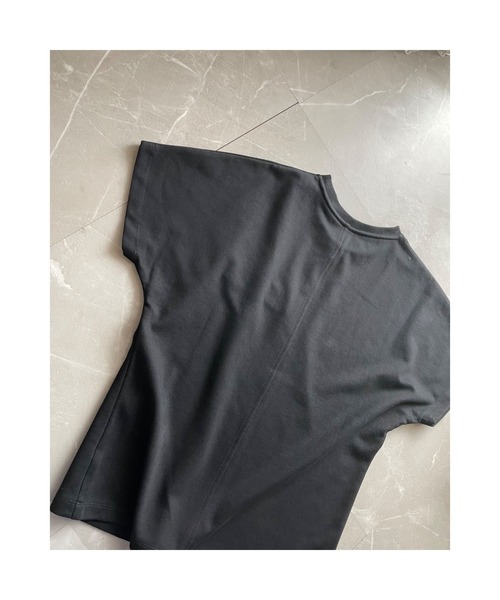OWLLIDA apartment.(オルリダアパートメント)の「シンプルTシャツ(Tシャツ/カットソー・レディース・ホワイト/ブラック・FREE)」の16枚目の写真