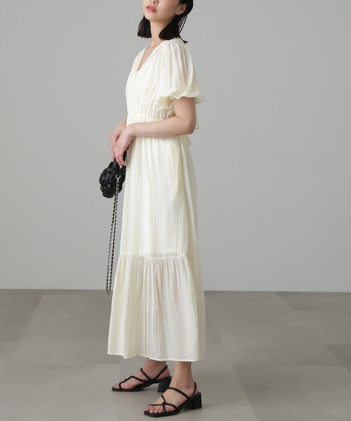 FREE'S MART（フリーズマート）の「【Sシリーズ対応】◆カシュクール半袖ティアードワンピース（ワンピース・レディース・イエロー/ブラック/ホワイト・MEDIUM/X-SMALL/SMALL）」の12枚目の写真