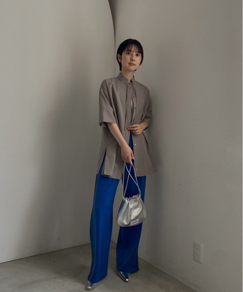 Ameri（アメリ）の「MEDI BACK SLIT OVER SHIRT（シャツ/ブラウス