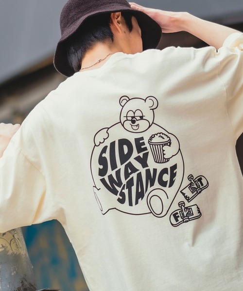 SIDEWAY STANCE(サイドウェイスタンス)の「【SIDEWAY STANCE】オリジナル グラフィック プリント ピグメント加工 半袖Tシャツ(Tシャツ/カットソー・メンズ・ホワイト系その他/ホワイト/オレンジ/ブラック系その他/ネイビー/ブラック/カーキ/ミント/ピンク/ブラック系その他2/ブルー/ホワイト系その他2・LARGE/X-LARGE/MEDIUM)」の2枚目の写真