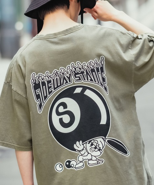 SIDEWAY STANCE(サイドウェイスタンス)の「【SIDEWAY STANCE】オリジナル グラフィック プリント ピグメント加工 半袖Tシャツ(Tシャツ/カットソー・メンズ・ホワイト系その他/ホワイト/オレンジ/ブラック系その他/ネイビー/ブラック/カーキ/ミント/ピンク/ブラック系その他2/ブルー/ホワイト系その他2・LARGE/X-LARGE/MEDIUM)」の1枚目の写真