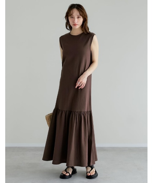 Re:EDIT（リエディ）の「[新色追加][低身長/高身長サイズ有]コットンノースリーブティアードワンピース（ワンピース・レディース・ブラック/ネイビー/モカ/ブラウン/チャコールグレー/ダークブラウン・SHORT/MEDIUM/TALL/LARGE）」の3枚目の写真