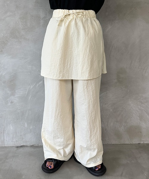 kutir（クティール）の「ナイロンスカートレイヤードパンツ（その他パンツ・レディース・グレー/アイボリー・MEDIUM/LARGE/SMALL）」の8枚目の写真