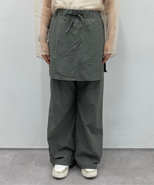 kutir（クティール）の「ナイロンスカートレイヤードパンツ（その他パンツ・レディース・グレー/アイボリー・MEDIUM/LARGE/SMALL）」の18枚目の写真