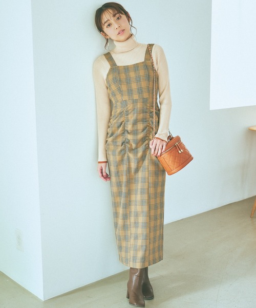 mysty woman（ミスティウーマン）の「ウエストギャザージャンスカ　975661（ジャンパースカート・レディース・ブラック/グレー系その他/ベージュ系その他・FREE）」の17枚目の写真