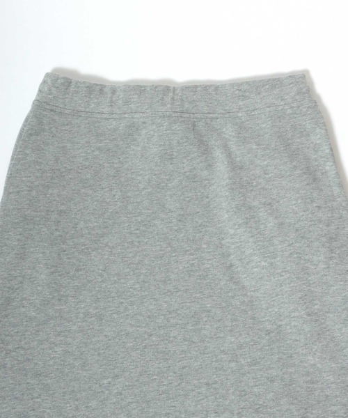 Champion（チャンピオン）の「Champion（チャンピオン）ワンポイントロゴ裏毛スウェットロングスカート レディース（スカート・レディース・グレー/ブラック/ネイビー・M/L）」の10枚目の写真