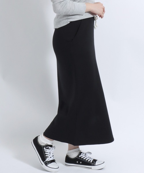 Champion（チャンピオン）の「Champion（チャンピオン）ワンポイントロゴ裏毛スウェットロングスカート レディース（スカート・レディース・グレー/ブラック/ネイビー・M/L）」の20枚目の写真