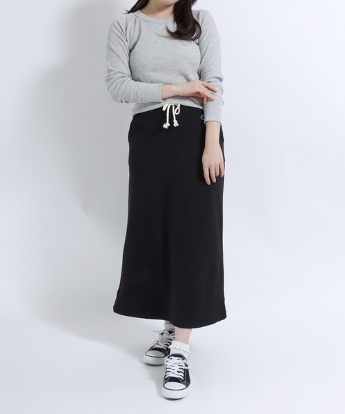 Champion（チャンピオン）の「Champion（チャンピオン）ワンポイントロゴ裏毛スウェットロングスカート レディース（スカート・レディース・グレー/ブラック/ネイビー・M/L）」の21枚目の写真