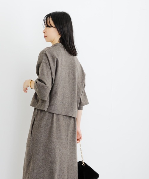 URBAN RESEARCH(アーバンリサーチ)の「シャツカラーニット(ニット/セーター・レディース・ブラック/グレー系その他/ベージュ・FREE)」の5枚目の写真