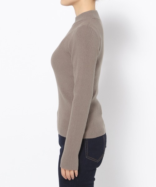 mysty woman(ミスティウーマン)の「プチハイニットブラウスSET 992627(シャツ/ブラウス・レディース・オフホワイト/ブラウン・FREE)」の16枚目の写真