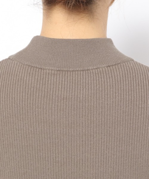 mysty woman(ミスティウーマン)の「プチハイニットブラウスSET 992627(シャツ/ブラウス・レディース・オフホワイト/ブラウン・FREE)」の18枚目の写真