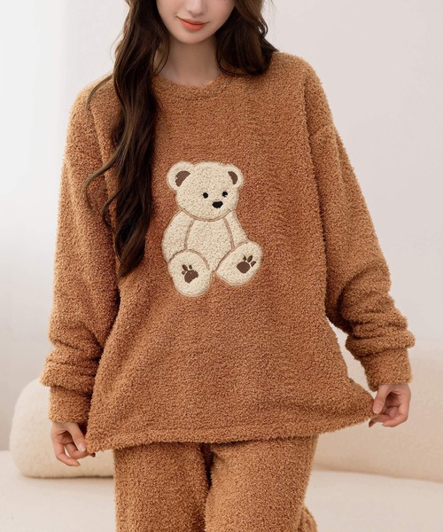 DAY CLOSET（デイ クローゼット）の「【月刊TVガイド2月号掲載/セットアップ】あなたはどの子が好き？長袖モコモコプードルボア風ルームウェア  上下セットアップ レディース（ルームウェア/パジャマ・レディース・ホワイト/ブラウン/グレー/ピンク/モカ/グレー系その他3/グレー系その他2/グレー系その他/ブラウン系その他/ブラック系その他3/ブラック系その他/ホワイト系その他2/ホワイト系その他3/ホワイト系その他・FREE）」の13枚目の写真