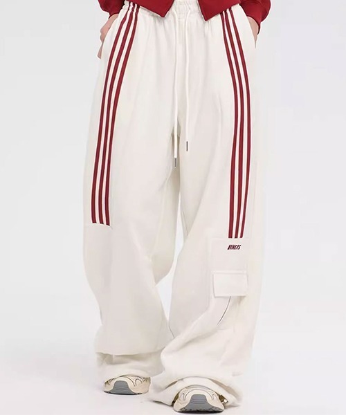 Theater code(シアターコード)の「cargo sweat wide pants / カーゴ スウェット ワイド パンツ 2026年春夏(カーゴパンツ・レディース・ホワイト/ブラック・FREE)」の14枚目の写真