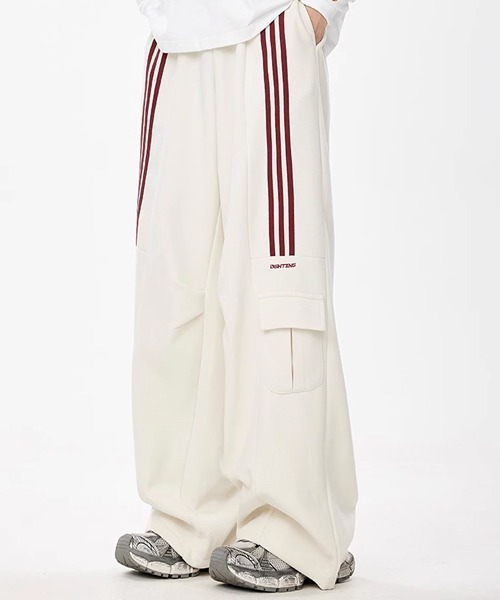 Theater code(シアターコード)の「cargo sweat wide pants / カーゴ スウェット ワイド パンツ 2026年春夏(カーゴパンツ・レディース・ホワイト/ブラック・FREE)」の11枚目の写真