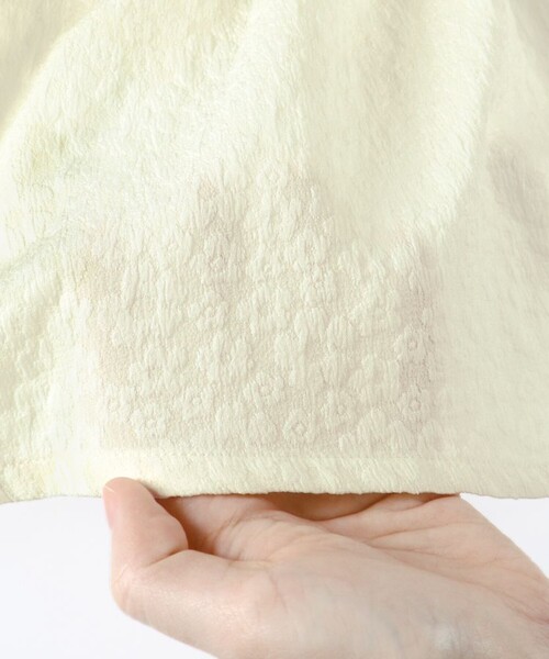 BRANSHES（ブランシェス）の「ポコポコジャガードブラウス（キャミソール・キッズ・アイボリー/ブルー・120/110/130/150/100/90/140）」の11枚目の写真