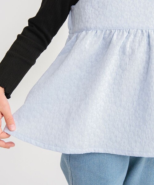 BRANSHES（ブランシェス）の「ポコポコジャガードブラウス（キャミソール・キッズ・アイボリー/ブルー・120/110/130/150/100/90/140）」の16枚目の写真