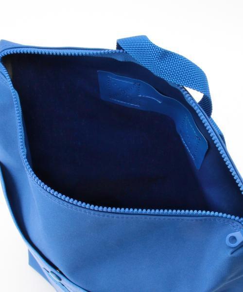 BEAMS BOY（ビームスボーイ）の「Relate / 2WAY RUCK SPECIAL（バックパック/リュック・レディース・ブラック/ブルー・ONE SIZE）」の14枚目の写真