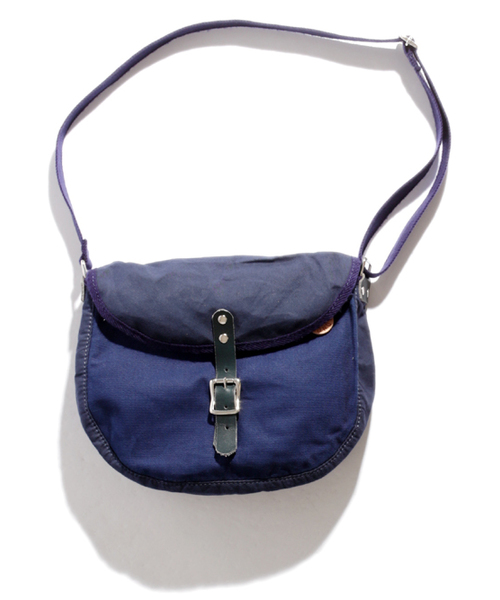 Denime（ドゥニーム）の「NOMAD×Denime SHOULDER BAG/ノマド×ドゥニーム　ショルダーバッグ（ショルダーバッグ・メンズ・ネイビー・FREE）」の4枚目の写真