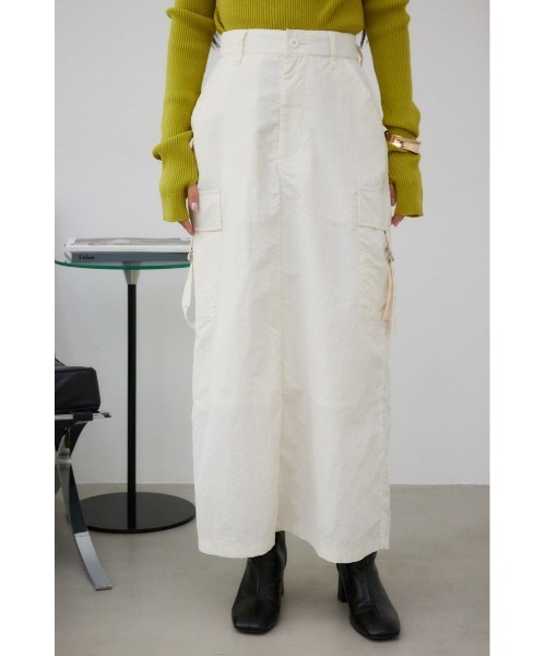 AZUL by moussy（アズールバイマウジー）の「カーゴスカート（スカート・レディース・ブラック/カーキ/アイボリー・SMALL/MEDIUM）」の7枚目の写真