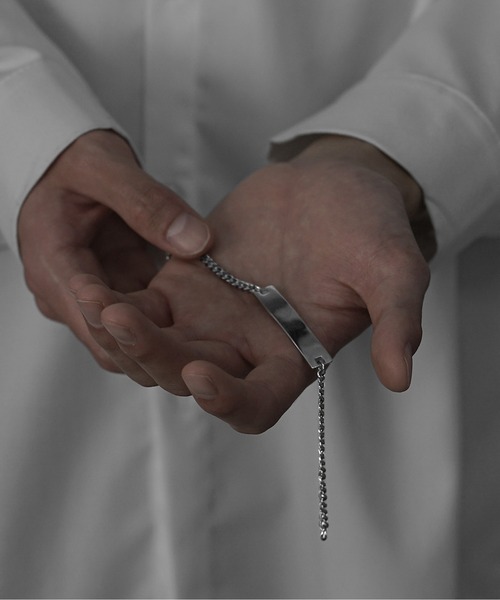 MinoriTY(マイノリティ)の「【MinoriTY】プレートスチールブレスレット メンズ ウィメンズ ユニセックス アクセサリー(ブレスレット・メンズ・シルバー・FREE)」の4枚目の写真
