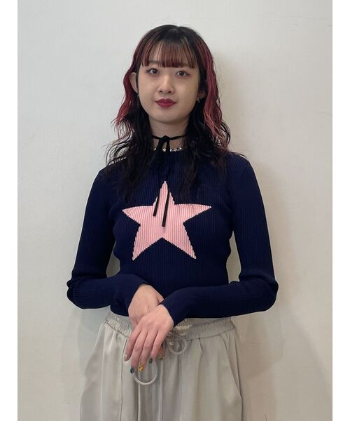 jouetie(ジュエティ)の「スターモチーフフィットニット(ニット/セーター・レディース・オフホワイト/ネイビー/ブラック・MEDIUM)」の8枚目の写真