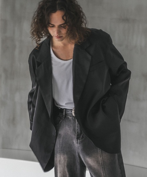 Shoowtime（ショウタイム）の「サテンシングルブレストテーラード