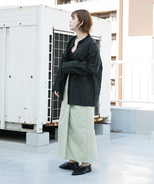 KBF(ケイビーエフ)の「シアーカットJQバンドカラーシャツ(シャツ/ブラウス・レディース・チャコールグレー/アイボリー・ONE)」の21枚目の写真