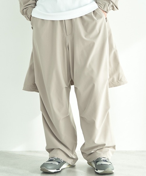 CRAFT STANDARD BOUTIQUE(クラフトスタンダードブティック)の「【機能素材】M51型 パンツ(その他パンツ・メンズ・グレイッシュベージュ/カーキ/チャコールグレー・M/XL/L)」の1枚目の写真