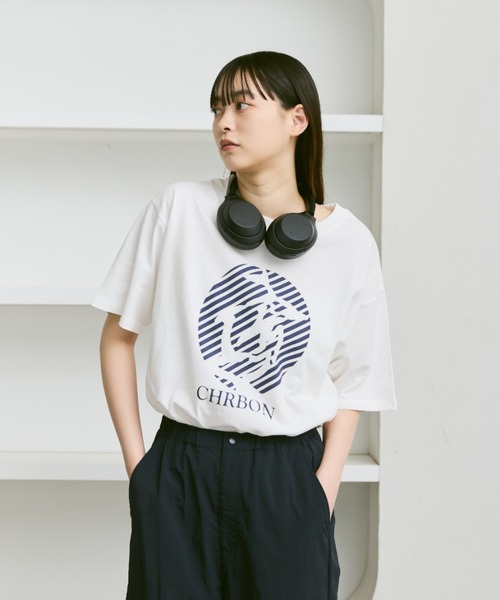 flaner（フラネ）の「Loose assort print tee / ルーズアソートプリントT（Tシャツ/カットソー・レディース・ホワイト系その他2/ホワイト系その他3/ホワイト系その他・LARGE/MEDIUM）」の16枚目の写真