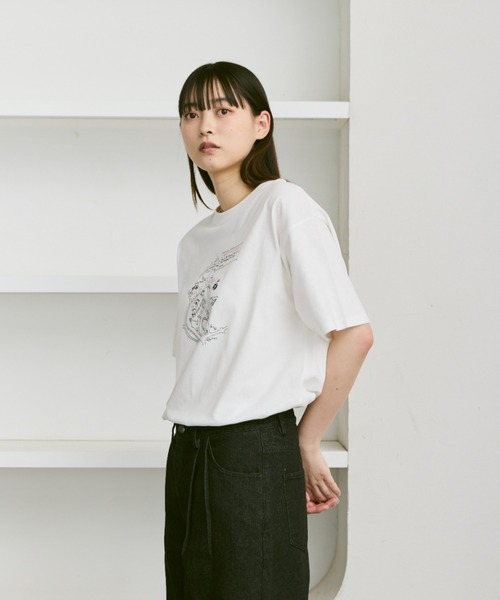 flaner（フラネ）の「Loose assort print tee / ルーズアソートプリントT（Tシャツ/カットソー・レディース・ホワイト系その他2/ホワイト系その他3/ホワイト系その他・LARGE/MEDIUM）」の7枚目の写真