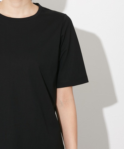 slattgir(スラットジール)の「高身長 綿混ONにもOFFにも使えるキレイ見えTシャツ (トールサイズ)(Tシャツ/カットソー・レディース・ホワイト/ブラック/ブルーグレー/ブルー/ミント・LL/3L/4L/5L/M/L)」の11枚目の写真