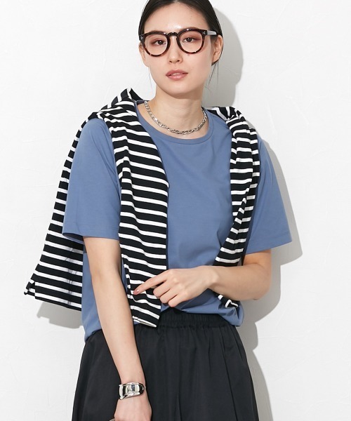 slattgir(スラットジール)の「高身長 綿混ONにもOFFにも使えるキレイ見えTシャツ (トールサイズ)(Tシャツ/カットソー・レディース・ホワイト/ブラック/ブルーグレー/ブルー/ミント・LL/3L/4L/5L/M/L)」の14枚目の写真
