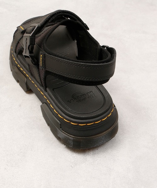 Dr. Martens（ドクターマーチン）の「Dr.Martens ドクターマーチン / Forster レザーストラップサンダル / 31560001（サンダル・メンズ・ブラック・26cm/27cm/28cm）」の8枚目の写真