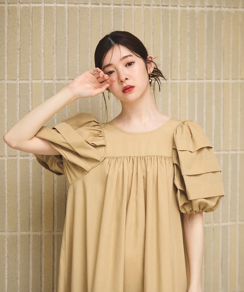 RUIRUE BOUTIQUE(ルイルエブティック)の「洗えるタックギャザーロング丈リゾートワンピース(ワンピース・レディース・グリーン/ベージュ/ブラック/ブルー・L/M/S)」の9枚目の写真