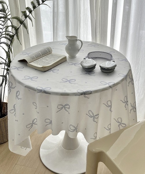 Made in I(メイドインアイ)の「Ribbon graphic table cloth(ランチョンマット/テーブルウェア・レディース・ホワイト・FREE)」の3枚目の写真