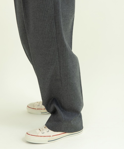 CHILD WOMAN（チャイルドウーマン）の「☆60/2ギャバ ピンストライプ２タックパンツ（その他パンツ・レディース・ネイビー/グレー・38/36）」の18枚目の写真