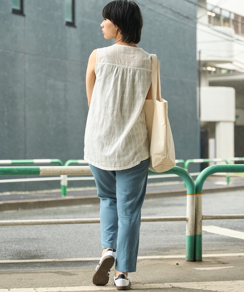 Eddie Bauer(エディーバウアー)の「ゲートチェック スプリットネック タンクトップ(タンクトップ・レディース・ホワイト/ブラック/ネイビー・L/M/XL/S)」の18枚目の写真