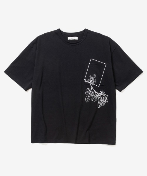 rehacer(レアセル)の「rehacer : Flower Slant Pocket CS / フラワー スラント ポケットカットソー(Tシャツ/カットソー・メンズ・ブラック/ホワイト・SMALL/MEDIUM/X-LARGE/LARGE)」の15枚目の写真
