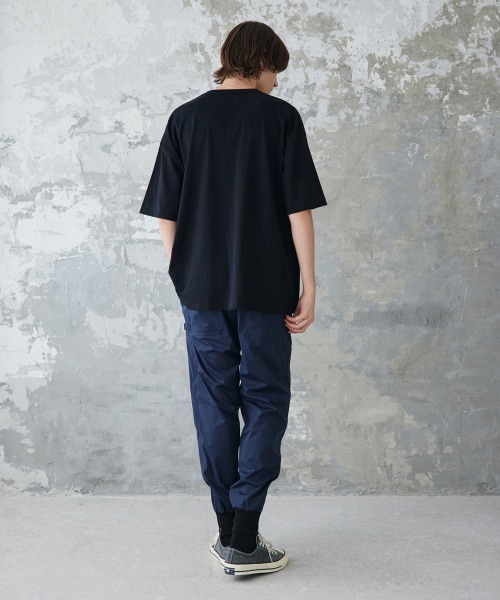 rehacer(レアセル)の「rehacer : Flower Slant Pocket CS / フラワー スラント ポケットカットソー(Tシャツ/カットソー・メンズ・ブラック/ホワイト・SMALL/MEDIUM/X-LARGE/LARGE)」の14枚目の写真