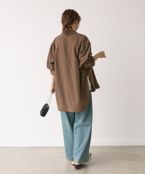 RIVE DROITE（リヴドロワ）の「【MONN.:.(モン)】スリットシャツ（シャツ/ブラウス・レディース・ブラウン/ブラック・FREE）」の21枚目の写真