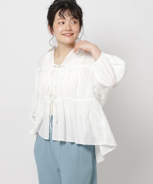 niko and...(ニコアンド)の「ラメドビーリボンブラウス(シャツ/ブラウス・レディース・チャコール/オフホワイト/ブルー・FREE)」の2枚目の写真