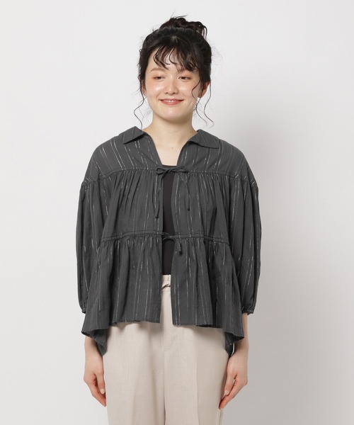 niko and...(ニコアンド)の「ラメドビーリボンブラウス(シャツ/ブラウス・レディース・チャコール/オフホワイト/ブルー・FREE)」の7枚目の写真