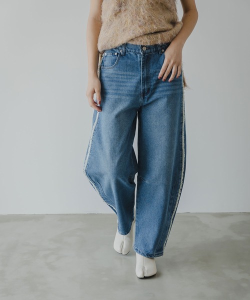 rectangle（レクタングル）の「センター切替ストレートデニムパンツ